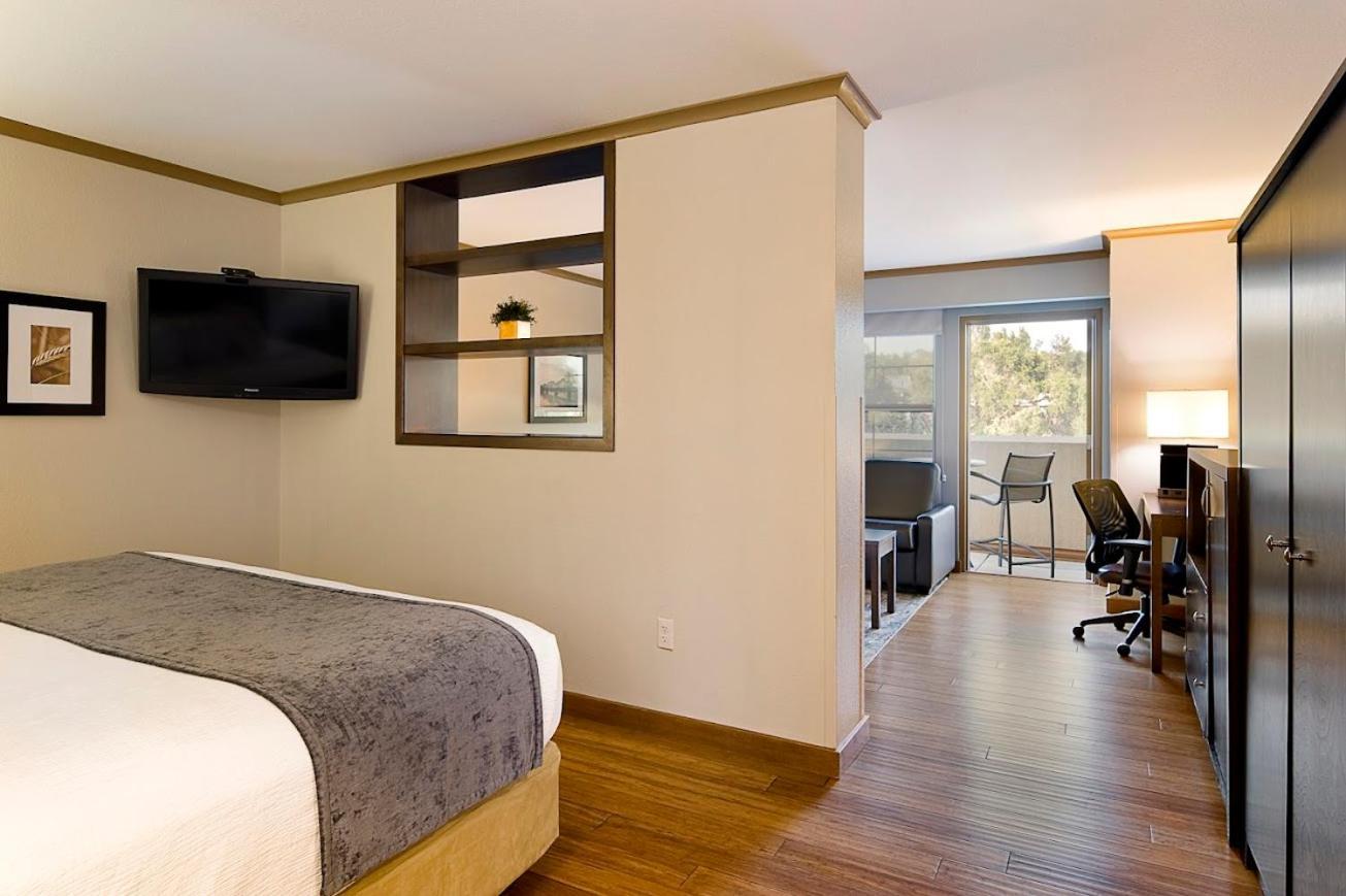 Clubhouse Hotel And Suites Pierre Dış mekan fotoğraf
